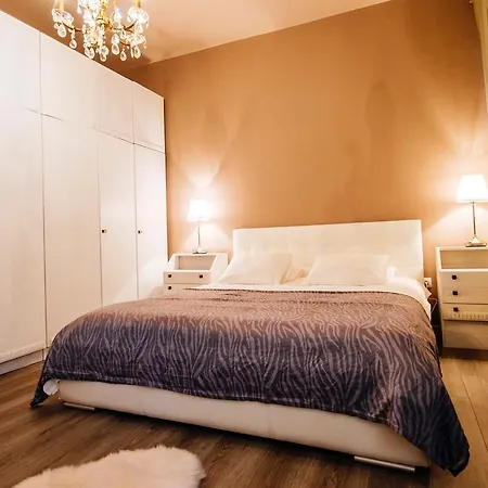Apartment Golden Bridge Apartment With Private Parking *
