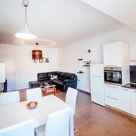 Lägenhet Golden Bridge With Private Parking Zadar