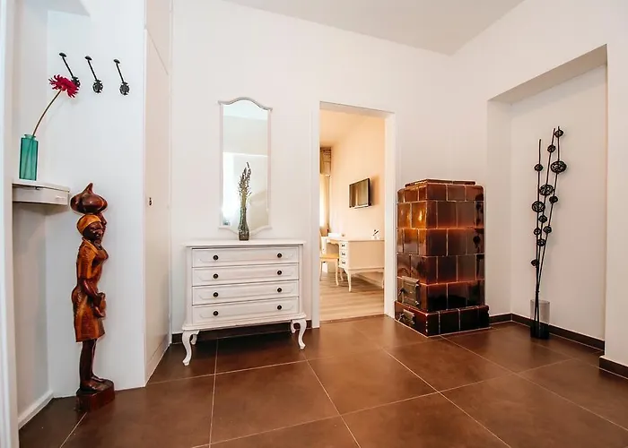 Golden Bridge Apartment With Private Parking