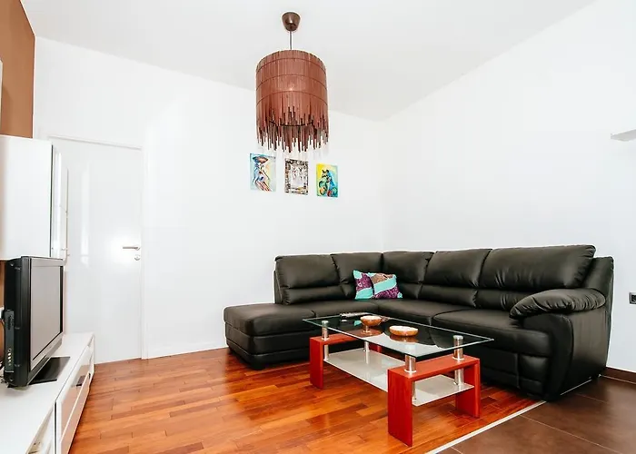 Apartman Golden Bridge Apartment With Private Parking *